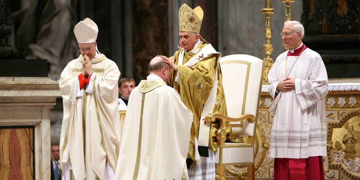 img-holy-orders